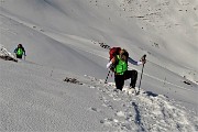 61 Neve rammollita dal sole... si affonda e si calzano zoccoloni di neve sotto gli scarponi